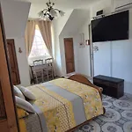 招待所 Maison D Hotes Salvatrice 4*