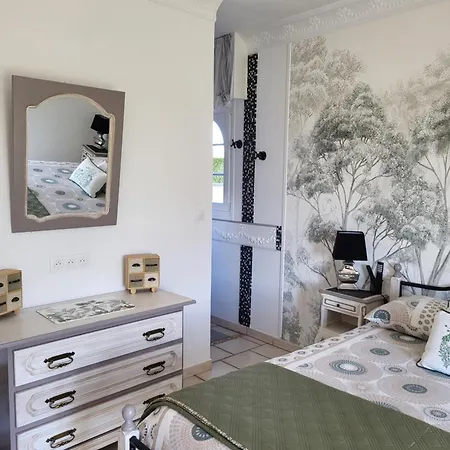Guest house Maison D Hotes Salvatrice 4*