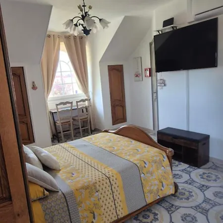 Πανσιόν Maison D Hotes Salvatrice 4*